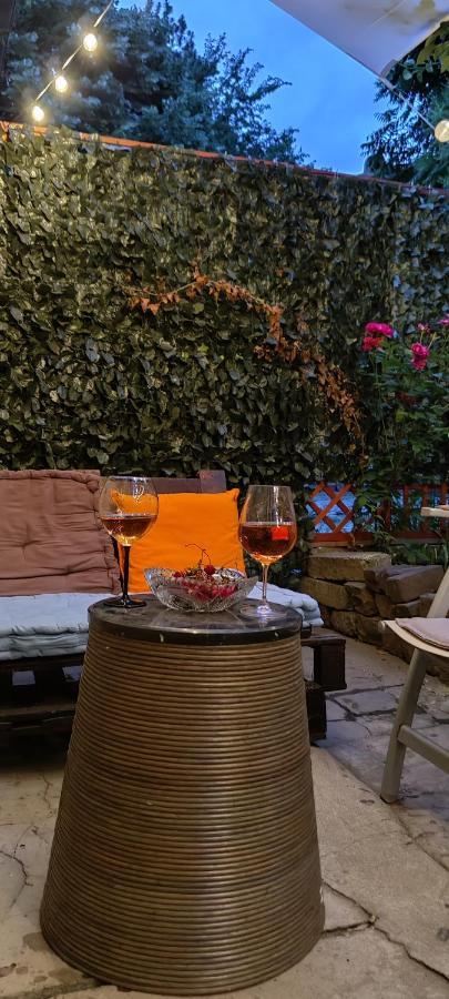 City Garden Apartments Bukarest Eksteriør billede